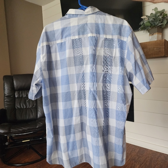 Van Heusen button down mens shirt XXL - Picture 2 of 3